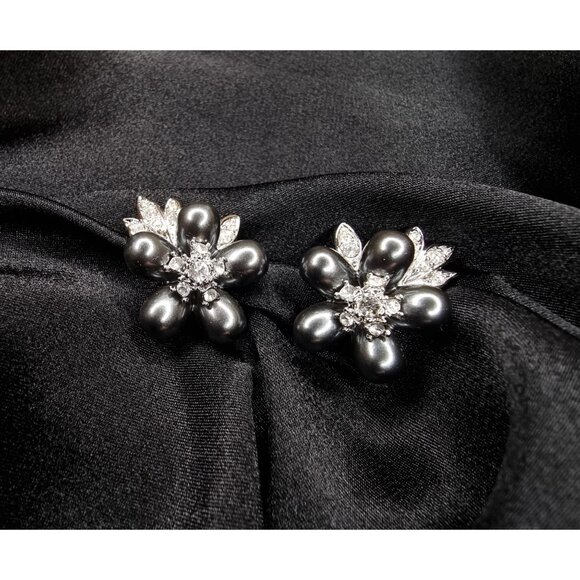 Vintage Nolan Miller Flower Clip-On Earrings W/ Rhinestones & Faux Black Pearls - Picture 4 of 5